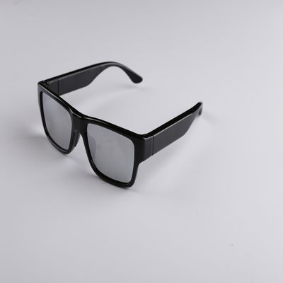 Caméra cachée portable de lunettes de soleil visuelles, deux jambes 150mins de batterie   temps d'enregistrement pour la collection sur place de preuves