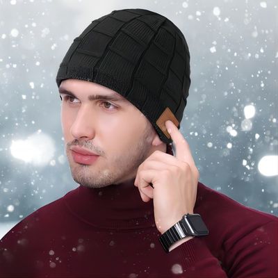 Musique mains libres de technologie de Bluetooth de radio du chapeau 5,0 de calotte de Bluetooth jouant pour des sports d'hiver