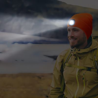 Le chapeau sans fil d'écouteur de chapeau de phare de LED allument votre manière, musique de écoute