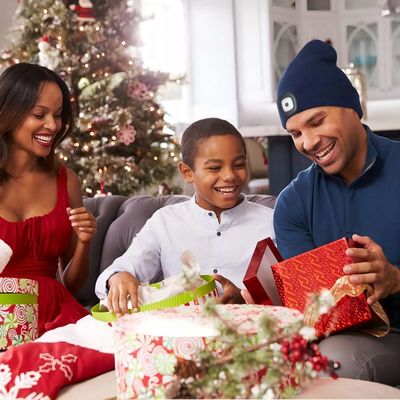Chapeau d'écouteurs de Bluetooth de cadeaux de Noël d'années de l'adolescence de femmes d'hommes avec Headtorch